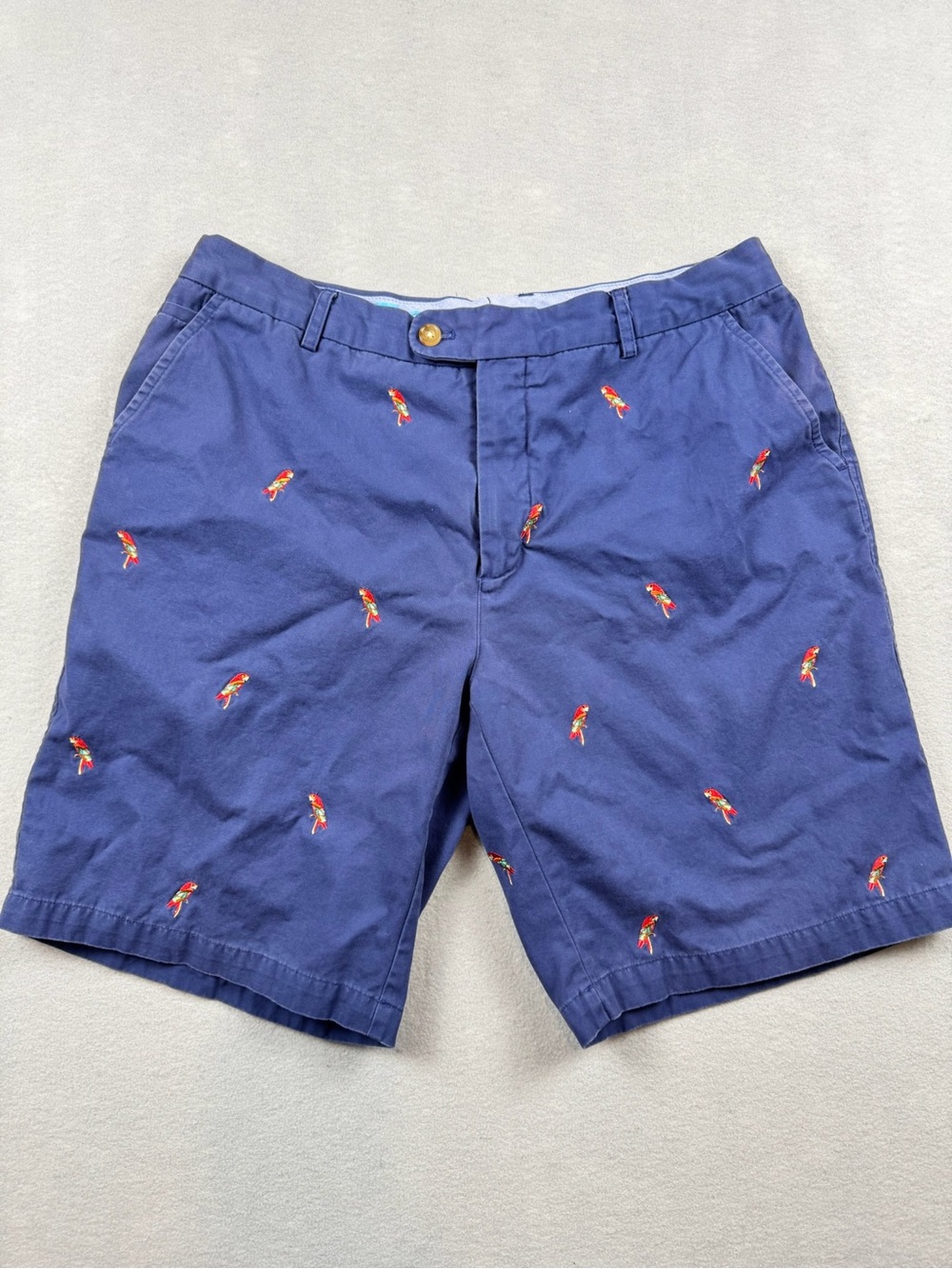 J McLaughlin Men’s Size 36 Navy Chino Shorts Tropical Embroidered Parrots